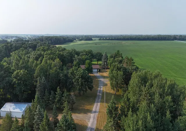 3rd image of 19779 Iris Rd, Royalton, MN 56373 | MLS# 7109898