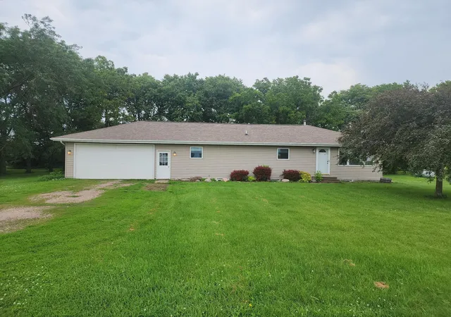 Photo 1 of Single family home for sale at 1868 240th Avenue, Granada, MN 56039 | MLS# 7109903 | Listing updated on 2026-08-21