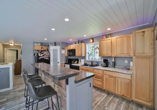 Photo 4 of Single family home for sale at 1040 Big Bear Trl SW, Brainerd, MN 56401 | MLS# 7109914 | Listing updated on 2026-08-07