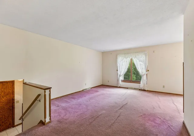 3rd image of 18160 Saint Croix Trl N, Marine On Saint Croix, MN 55047 | MLS# 7109934