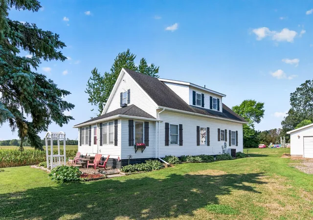 1st image of 9711 Ireland Ave Nw, Annandale, MN 55302 | MLS# 7109952