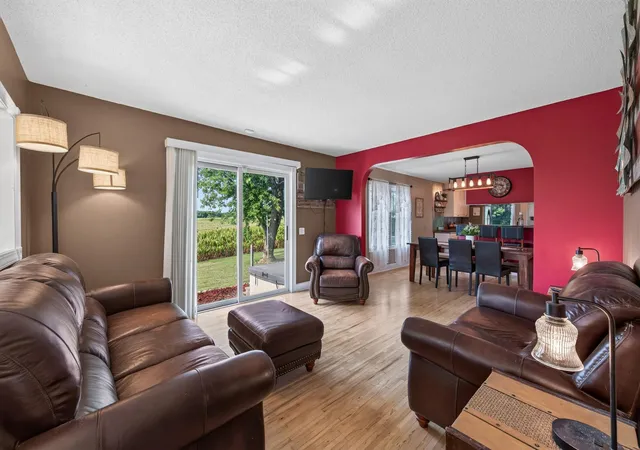 5th image of 9711 Ireland Ave Nw, Annandale, MN 55302 | MLS# 7109952
