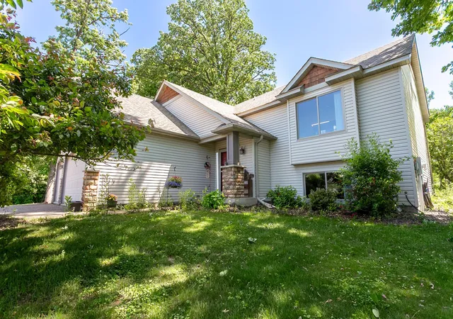 Photo 3 of Single family home for sale at 956 Sunflower Way, Amery, WI 54001 | MLS# 7109993 | Listing updated on 2026-07-16