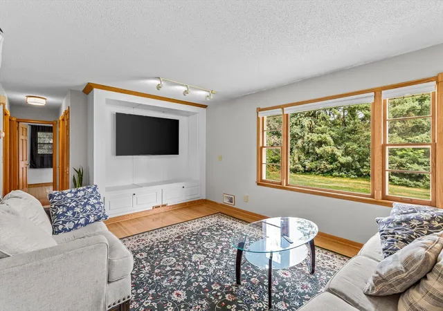 Photo 3 of Single family home for sale at 1166 Main St, Circle Pines, MN 55014 | MLS# 7110014 | Listing updated on 2026-08-11