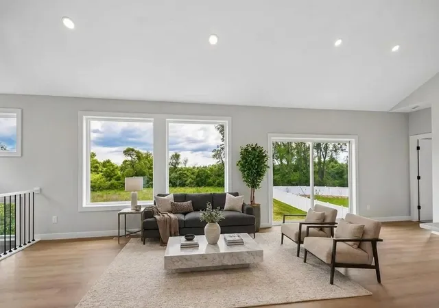 3rd image of 1732 Spruce St, Farmington, MN 55024 | MLS# 7110047