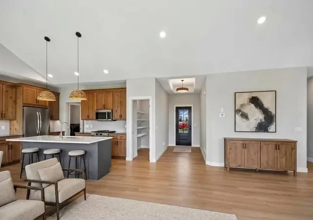4th image of 1732 Spruce St, Farmington, MN 55024 | MLS# 7110047