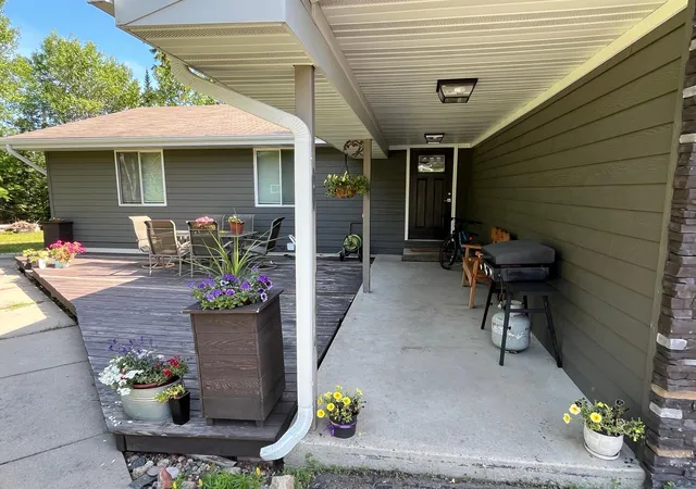 Photo 3 of Single family home for sale at 126 Shorewood Dr, International Falls, MN 56649 | MLS# 7110090 | Listing updated on 2026-08-25