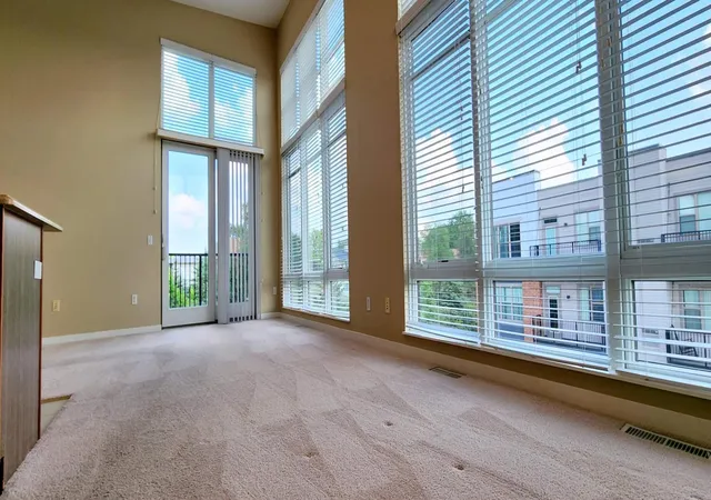 2nd image of 1070 Grandview Ct Ne #415, Minneapolis, MN 55421 | MLS# 7110125