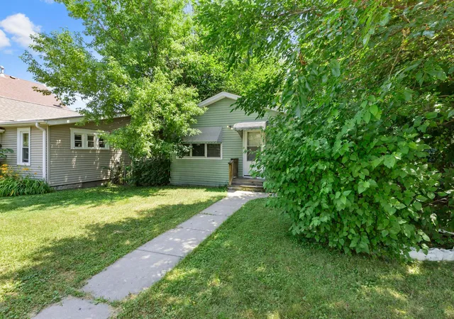 Photo 22 of Single family home for sale at 3822 Dupont Ave N, Minneapolis, MN 55412 | MLS# 7110129 | Listing updated on 2026-08-24