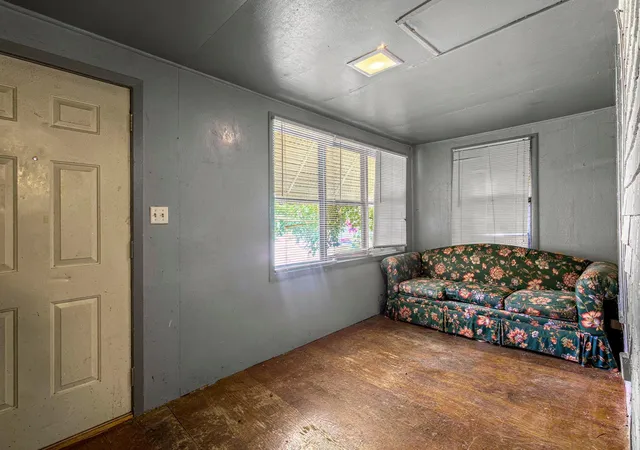 Photo 4 of Single family home for sale at 3822 Dupont Ave N, Minneapolis, MN 55412 | MLS# 7110129 | Listing updated on 2026-08-24
