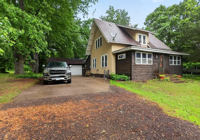 2nd image of 3453 389th Ave Ne, Stanchfield, MN 55080 | MLS# 7110142