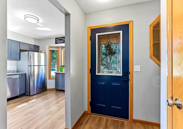 4th image of 11831 Kerry St Nw, Minneapolis, MN 55433 | MLS# 7110148