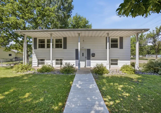 Photo 1 of Single family home for sale at 429 14th Street N, Breckenridge, MN 56520 | MLS# 7110161 | Listing updated on 2026-09-01