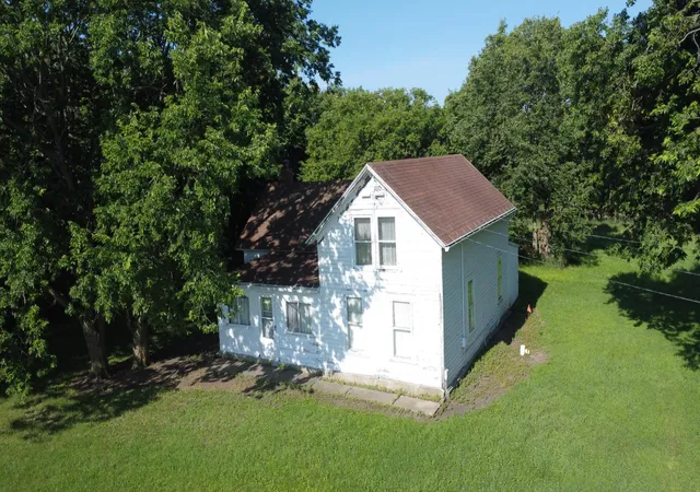 1st image of 30683 St Hwy 7, Beardsley, MN 56225 | MLS# 7110165