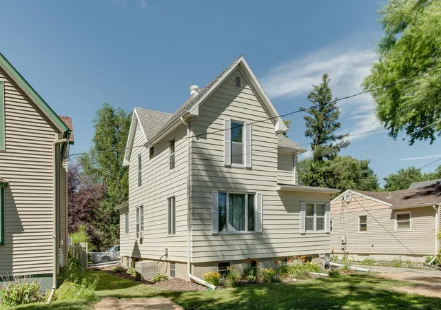Photo 2 of Sale Pending at 1637 8th Avenue S, Fargo, ND 58103 | MLS# 7110169 | Listing updated on 2026-08-06