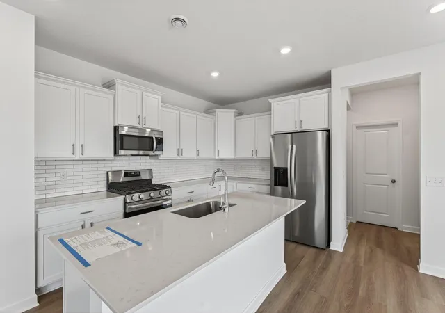 2nd image of 810 Hopkins Ln, Buffalo, MN 55313 | MLS# 7110170