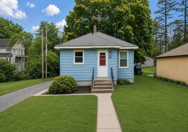 Photo 1 of Single family home for sale at 810 2nd Avenue Sw, Pine City, MN 55063 | MLS# 7110176 | Listing updated on 2026-10-07