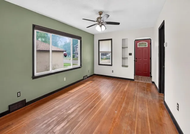 Photo 4 of Single family home for sale at 810 2nd Avenue SW, Pine City, MN 55063 | MLS# 7110176 | Listing updated on 2026-10-07