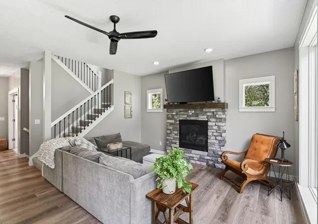4th image of 1747 198Th St Nw, Cedar, MN 55011 | MLS# 7110178