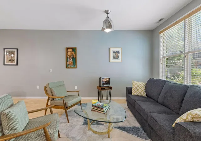 Photo 3 of Condo for sale at 209 8th Street E #109, Saint Paul, MN 55101 | MLS# 7110183 | Listing updated on 2026-09-23