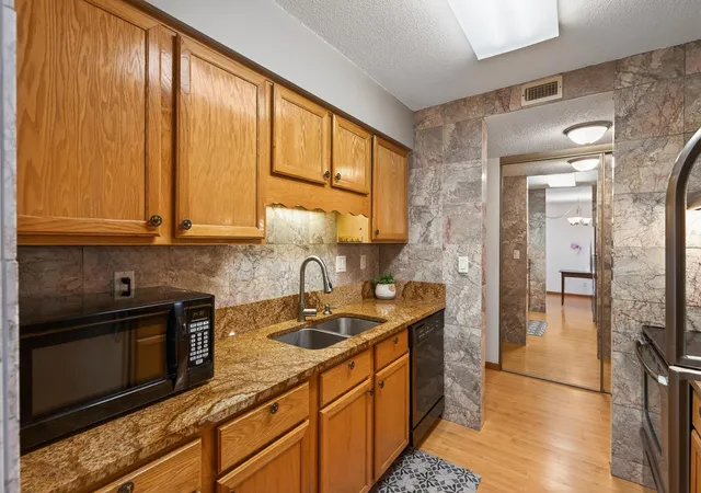 5th image of 450 Ford Rd #313, Minneapolis, MN 55426 | MLS# 7110243