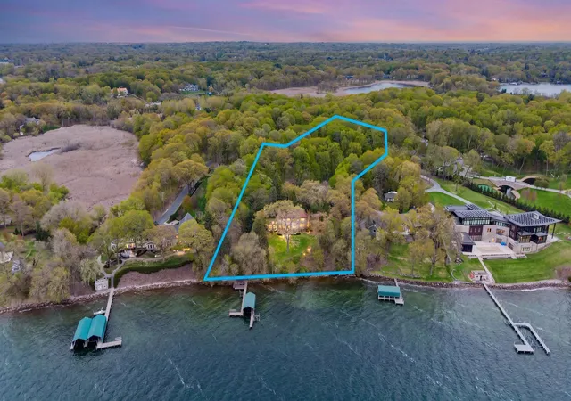 1st image of 2730 Gale Rd, Wayzata, MN 55391 | MLS# 7110272