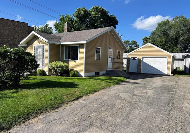 2nd image of 223 3rd St Se, Perham, MN 56573 | MLS# 7110275