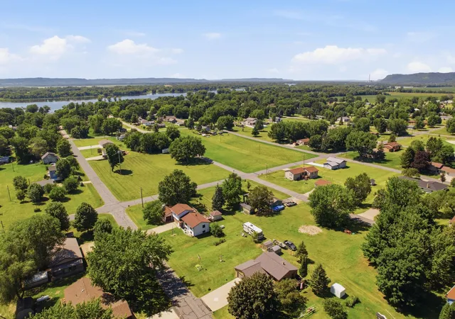 Photo 2 of Single family home for sale at 64 W 16th Street, Buffalo City, WI 54622 | MLS# 7110282 | Listing updated on 2026-08-11