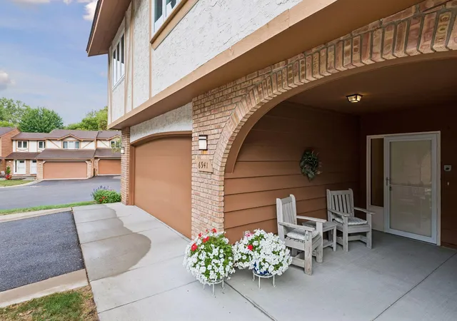 Photo 1 of Single family home for sale at 6941 Edenvale Blvd, Eden Prairie, MN 55346 | MLS# 7110289 | Listing updated on 2026-09-18