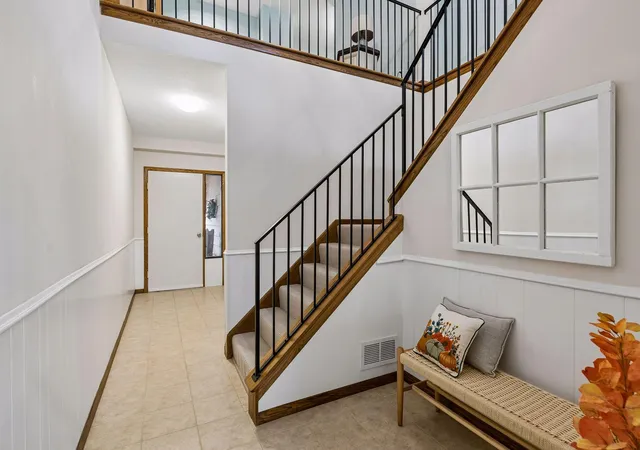 Photo 3 of Single family home for sale at 6941 Edenvale Blvd, Eden Prairie, MN 55346 | MLS# 7110289 | Listing updated on 2026-09-18
