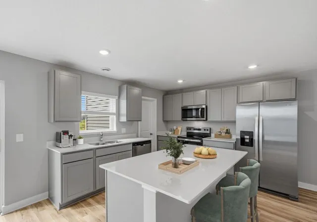 2nd image of 1967 Aztec Ave, Shakopee, MN 55379 | MLS# 7110310