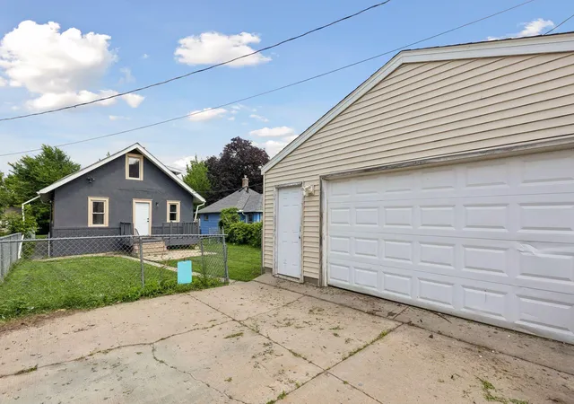 Photo 40 of Single family home for sale at 3823 Dupont Ave N, Minneapolis, MN 55412 | MLS# 7110331 | Listing updated on 2026-08-10