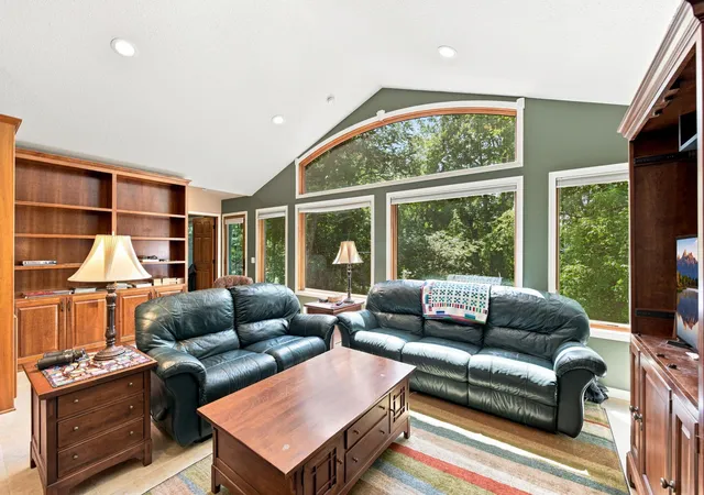 Photo 3 of Single family home for sale at 909 N Cascade St, Osceola, WI 54020 | MLS# 7110332 | Listing updated on 2026-10-09