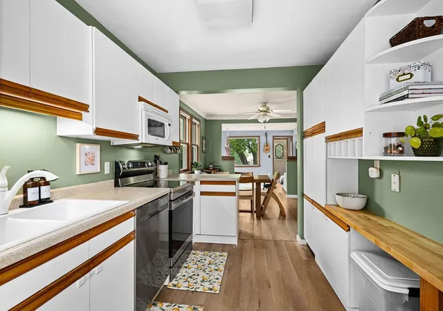 3rd image of 1217 E 10th Street, Duluth, MN 55805 | MLS# 7110334