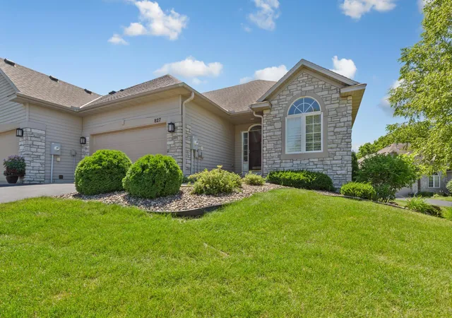 Photo 3 of Single family home for sale at 827 Vardon Ct, Faribault, MN 55021 | MLS# 7110341 | Listing updated on 2026-08-31