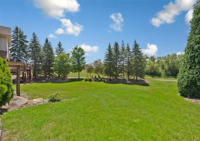 Photo 3 of Single family home for sale at 827 Vardon Ct, Faribault, MN 55021 | MLS# 7110341 | Listing updated on 2026-08-31