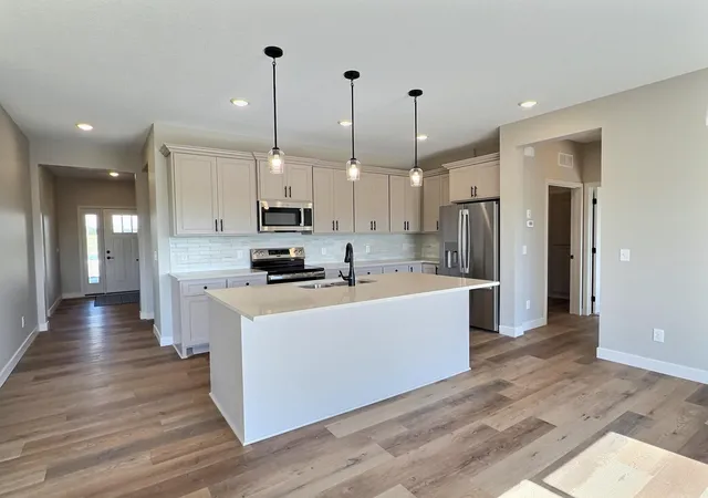 2nd image of 465 Ramey Rd S, Maple Lake, MN 55358 | MLS# 7110365