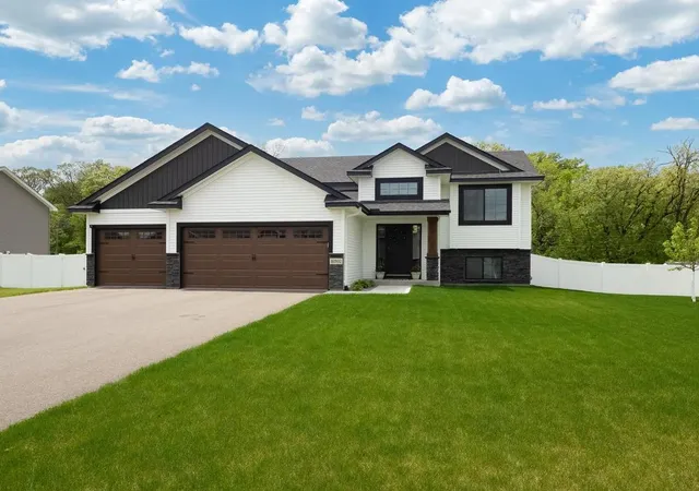 Photo 2 of Sale Pending at 18592 Salem St Nw, Elk River, MN 55330 | MLS# 7110367 | Listing updated on 2026-09-04