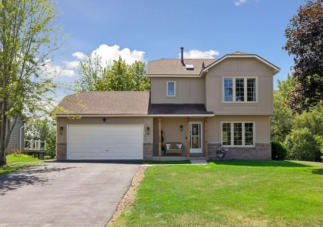 Photo 4 of Single family home for sale at 7370 158th Street W, Saint Paul, MN 55124 | MLS# 7110370 | Listing updated on 2026-08-03