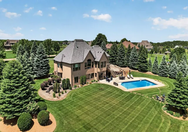 4th image of 19295 Oak Grove Ave, Prior Lake, MN 55372 | MLS# 7110371