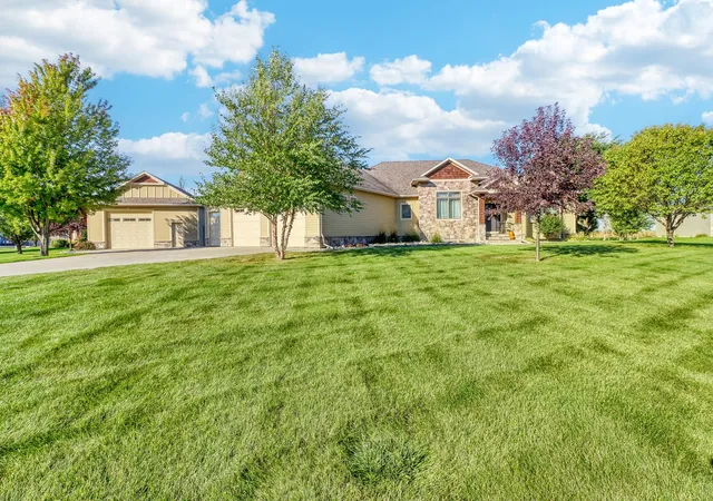 Photo 2 of Sale Pending at 7013 Maple Ln, Horace, ND 58047 | MLS# 7110384 | Listing updated on 2026-09-02