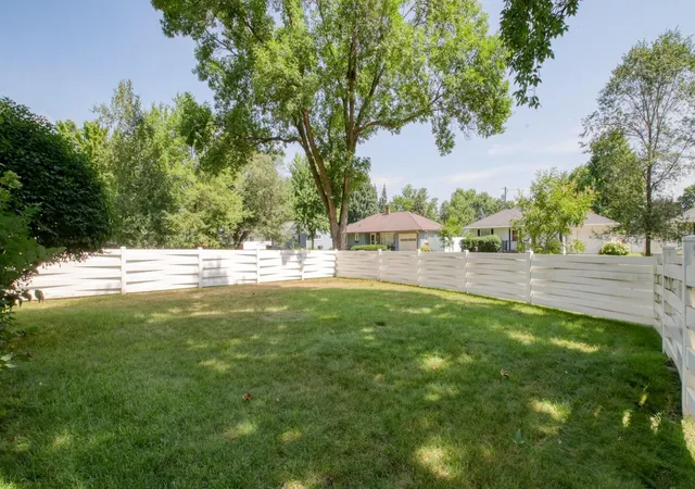 30th image of 404 W Macarthur Ave, Eau Claire, WI 54701 | MLS# 7110391