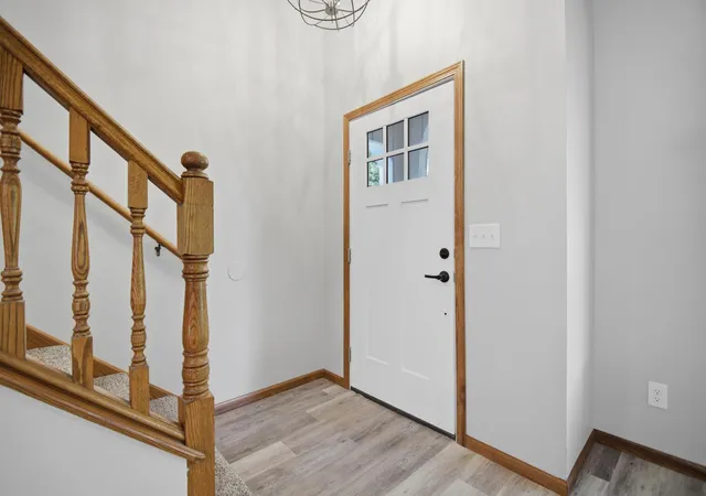 3rd image of 320 Jenny Ln, Owatonna, MN 55060 | MLS# 7110431