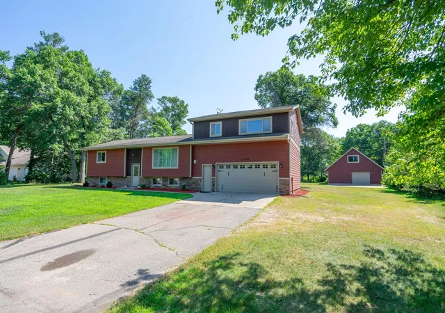 2nd image of 13498 Meredith Dr, Baxter, MN 56425 | MLS# 7110437