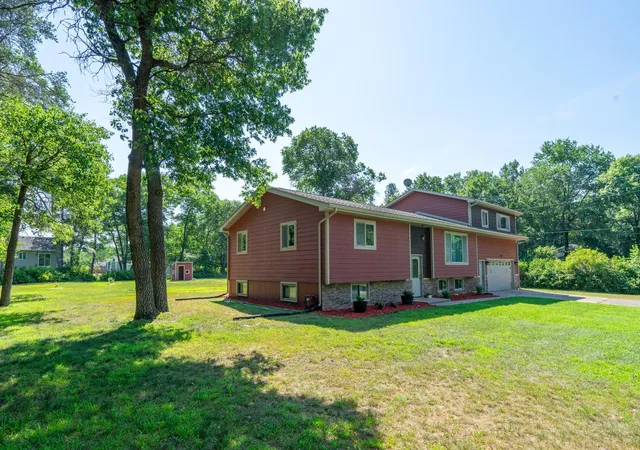 3rd image of 13498 Meredith Dr, Baxter, MN 56425 | MLS# 7110437