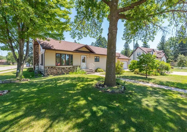 1st image of 102 Edward St S, Pierz, MN 56364 | MLS# 7110440