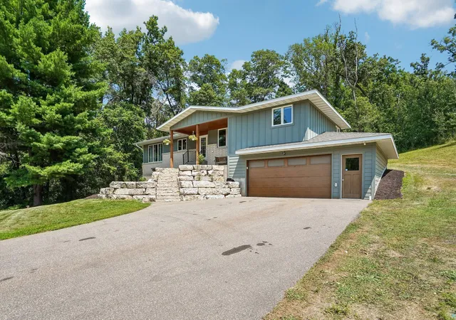 3rd image of 325 Townsvalley Rd, River Falls, WI 54022 | MLS# 7110471