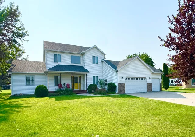 Photo 2 of Sale Pending at 101 Seter Cir, Glyndon, MN 56547 | MLS# 7110473 | Listing updated on 2026-09-25