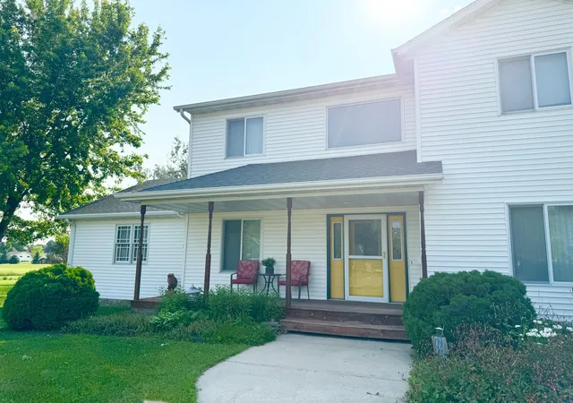 Photo 3 of Sale Pending at 101 Seter Cir, Glyndon, MN 56547 | MLS# 7110473 | Listing updated on 2026-09-25