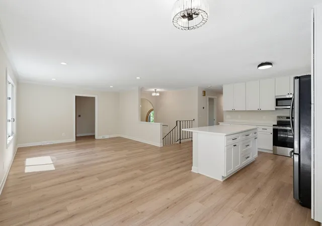 Photo 3 of Single family home for sale at 10515 Old County Rd 15, Minneapolis, MN 55441 | MLS# 7110515 | Listing updated on 2026-09-20